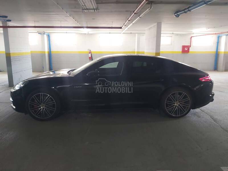 Porsche Panamera 2.9 E- Hybrid 4x4