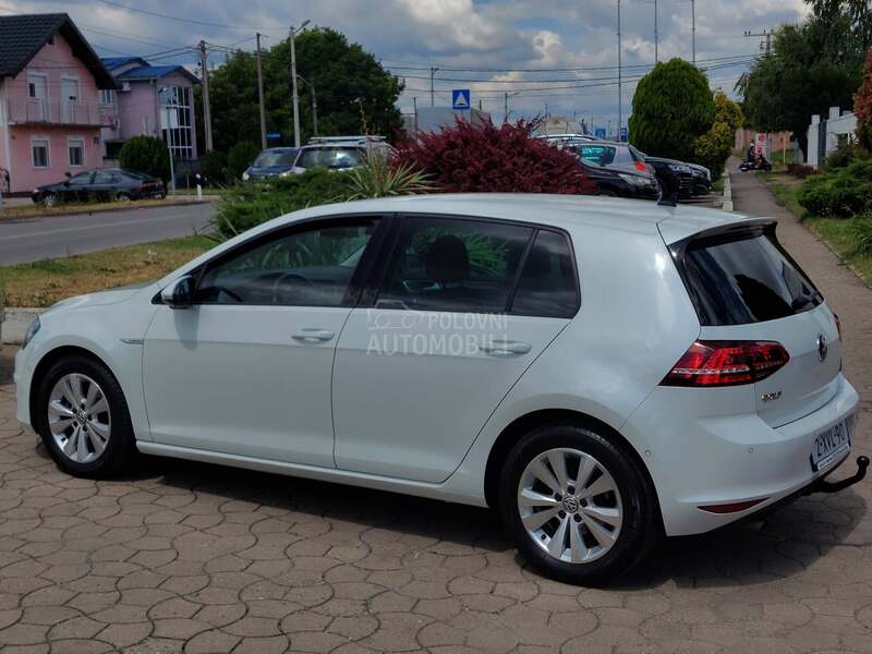 Volkswagen Golf 7 1.6TDI Perla/LED/Kam