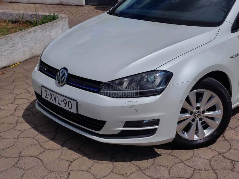 Volkswagen Golf 7 1.6TDI Perla/LED/Kam