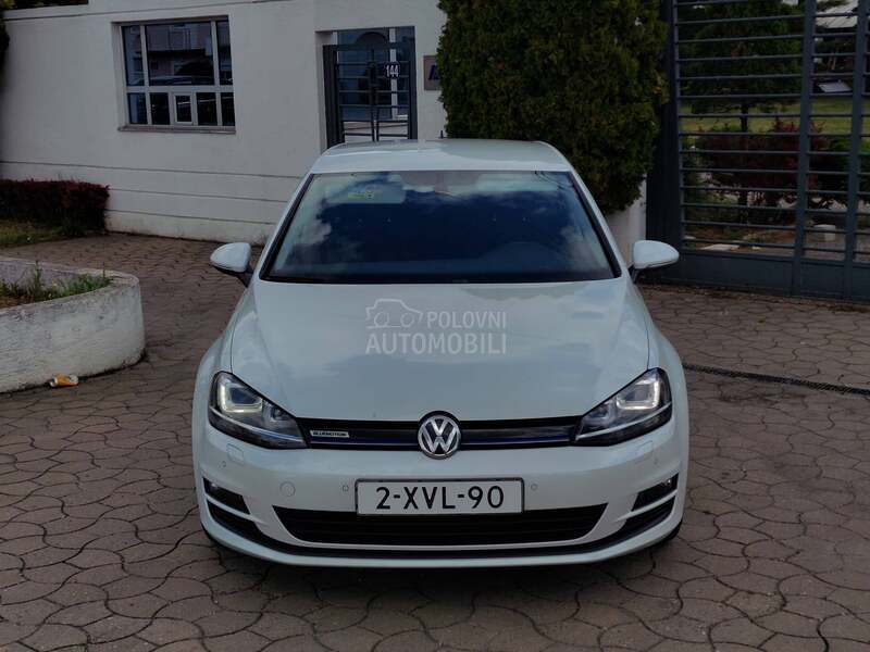 Volkswagen Golf 7 1.6TDI Perla/LED/Kam