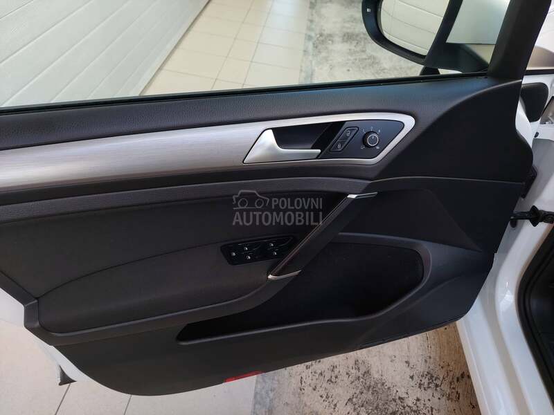 Volkswagen Golf 7 1.6TDI Perla/LED/Kam