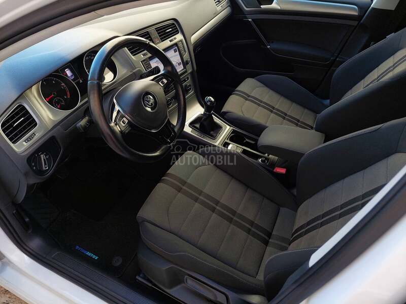 Volkswagen Golf 7 1.6TDI Perla/LED/Kam