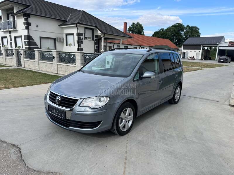 Volkswagen Touran UNITED NOV