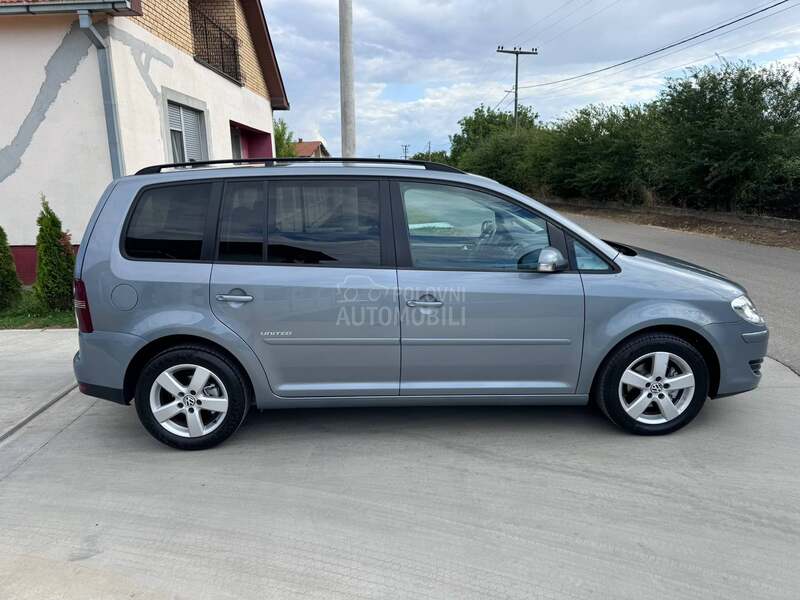 Volkswagen Touran UNITED NOV
