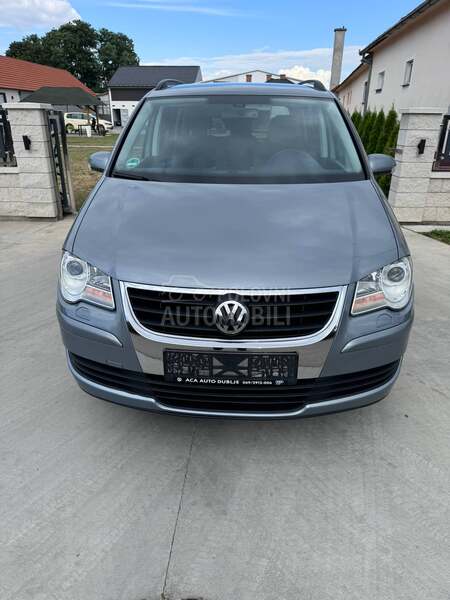 Volkswagen Touran UNITED NOV