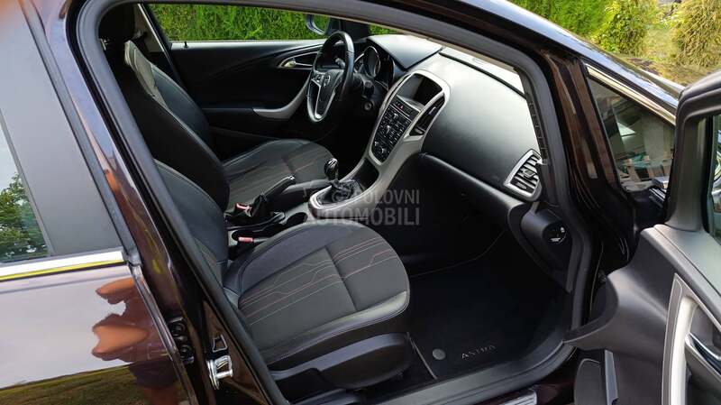 Opel Astra J 1.4