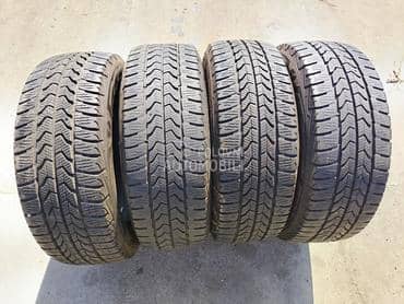 Goodyear 215/60 R17 Zimska