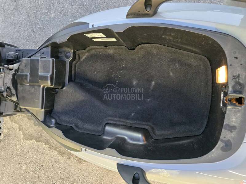 Piaggio MP3