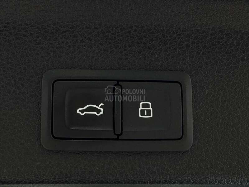 Audi Q3 2.0D/S-Line x 3/Nov