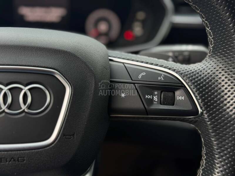 Audi Q3 2.0D/S-Line x 3/Nov