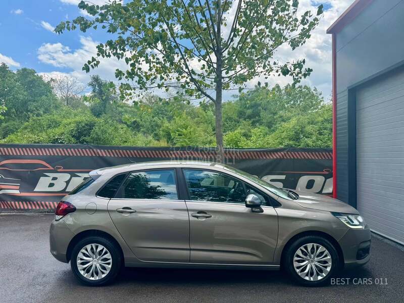 Citroen C4 1.6 blue-HDI