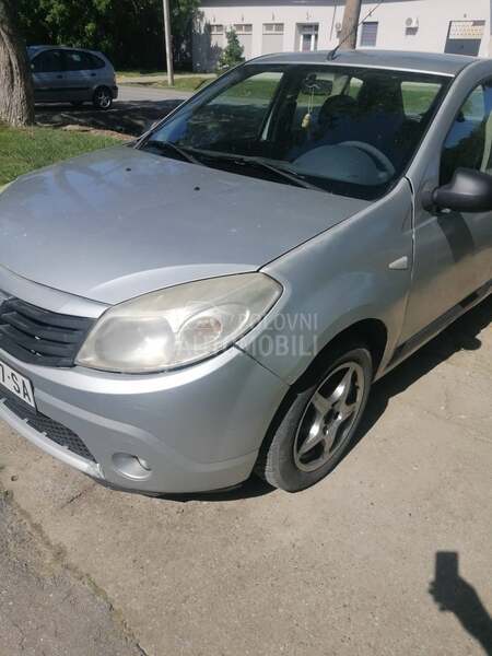 Dacia Sandero 1. 4 mpi