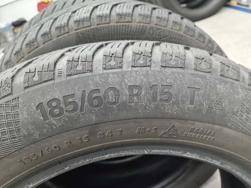Continental 185/60 R15 Zimska