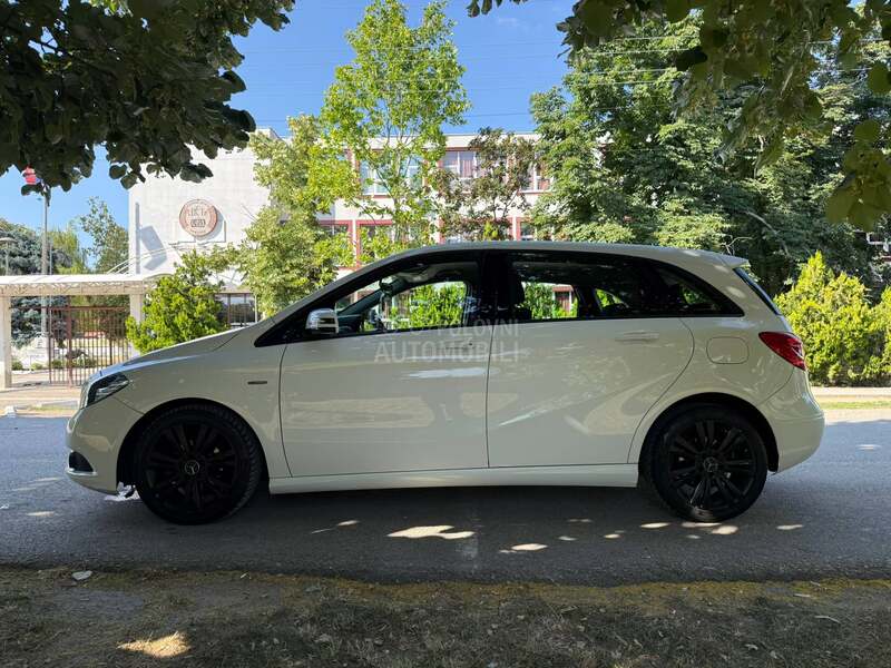 Mercedes Benz B 180 cdi