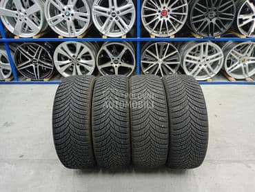 Firestone 215/55 R17 Zimska