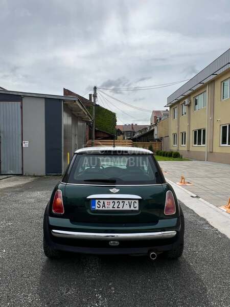 MINI Cooper 