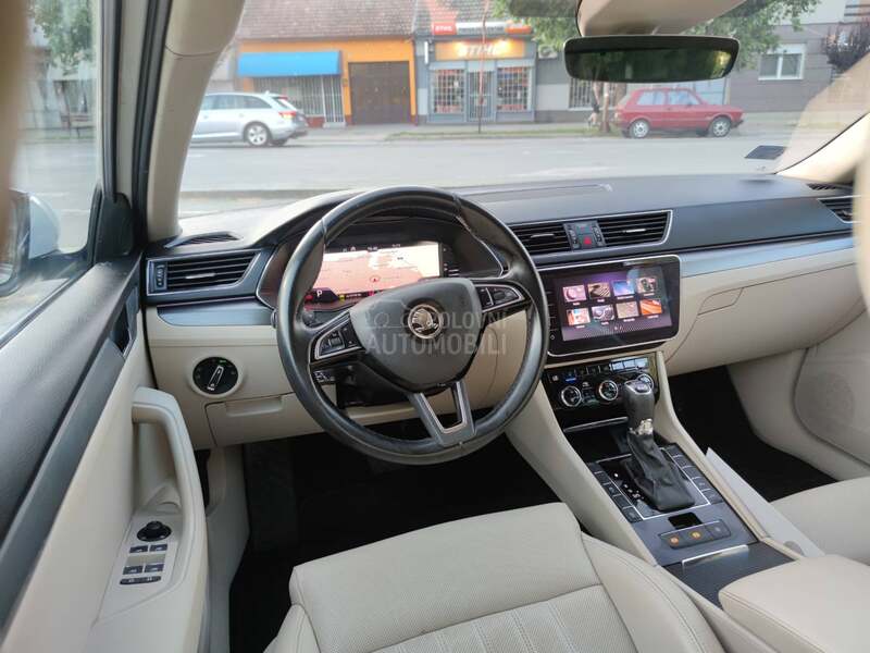 Škoda Superb 2.0 TDI/DSG/VIRTUAL