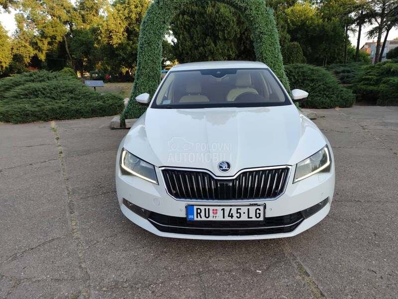 Škoda Superb 2.0 TDI/DSG/VIRTUAL