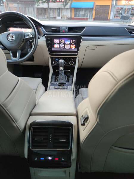 Škoda Superb 2.0 TDI/DSG/VIRTUAL