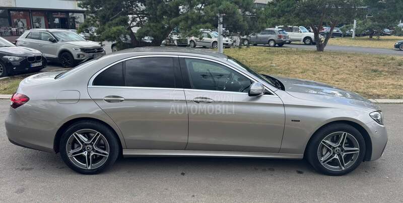 Mercedes Benz E 300 DE/4MATIC/AMG/STRUJA