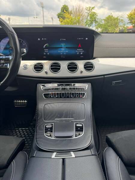 Mercedes Benz E 300 DE/4MATIC/AMG/STRUJA