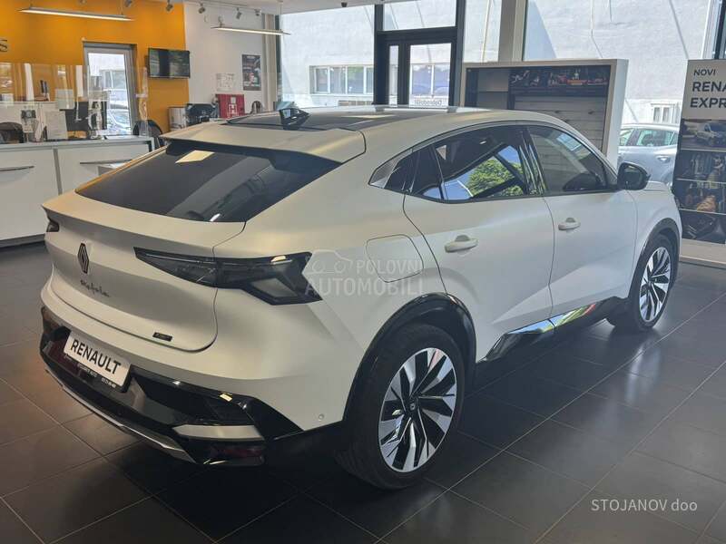 Renault Rafale TECHNO E-TECH 200