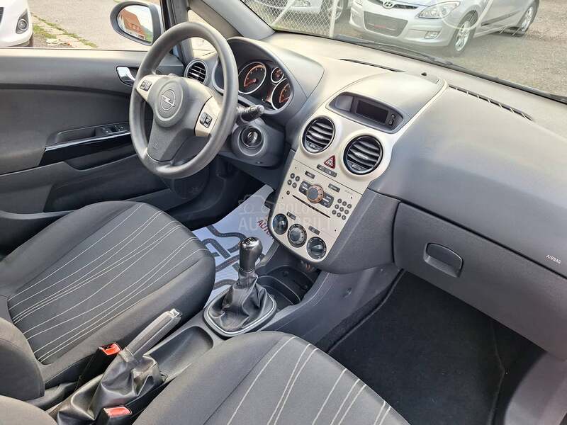 Opel Corsa D 