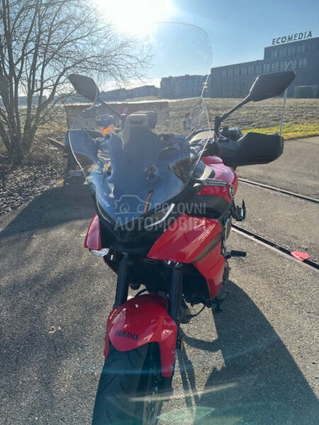Yamaha Traser 900