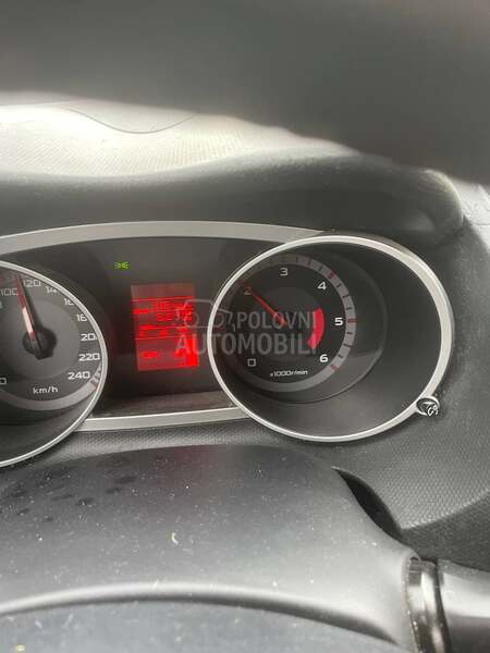Peugeot 4007 