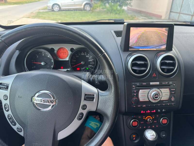 Nissan Qashqai 2.0  FUL.L