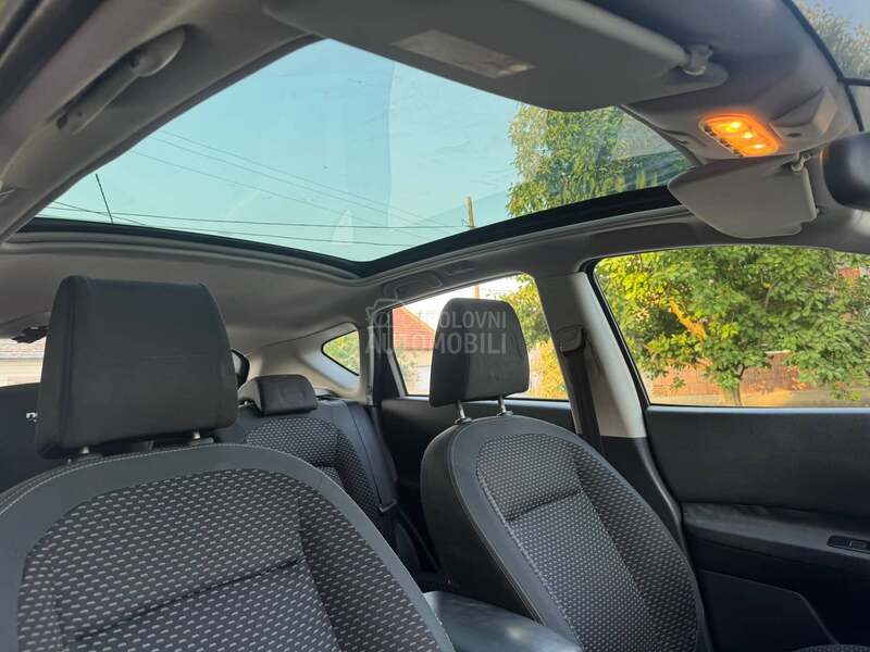 Nissan Qashqai 2.0  FUL.L