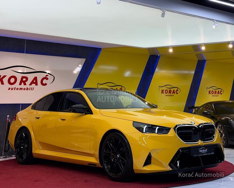 BMW M5 KERAMIKA/KARBON