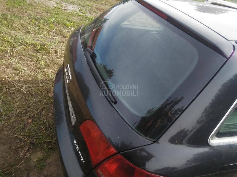 Gepek vrata A4 B7 karavan