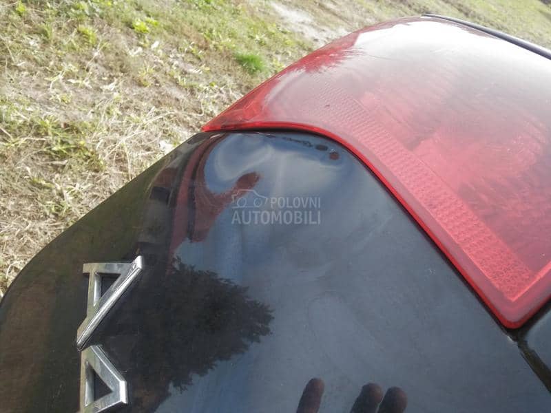 Gepek vrata A4 B7 karavan