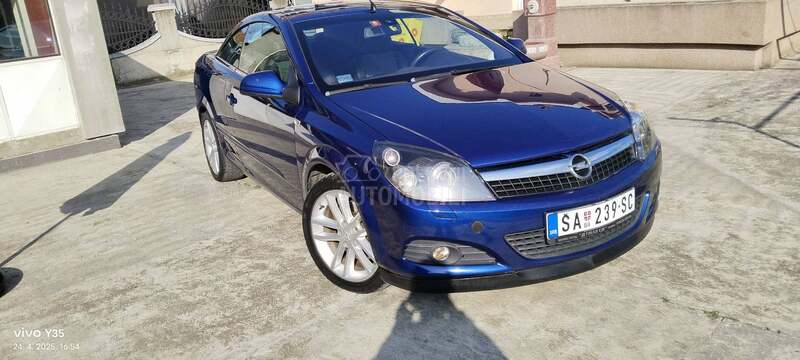 Opel Astra H 1.9 COSMO