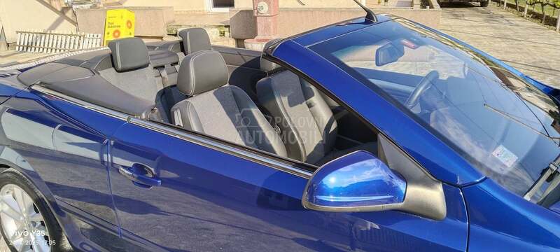 Opel Astra H 1.9 COSMO