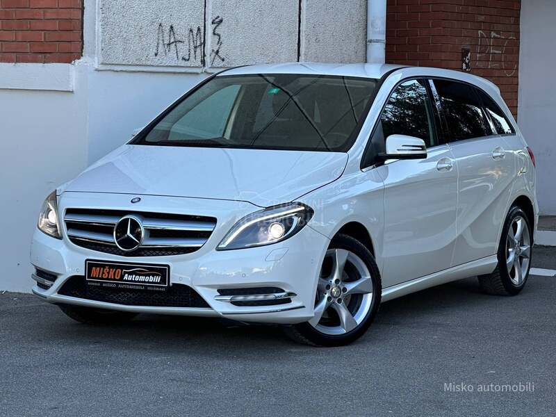 Mercedes Benz B 180 CDI Led Xenon Nav