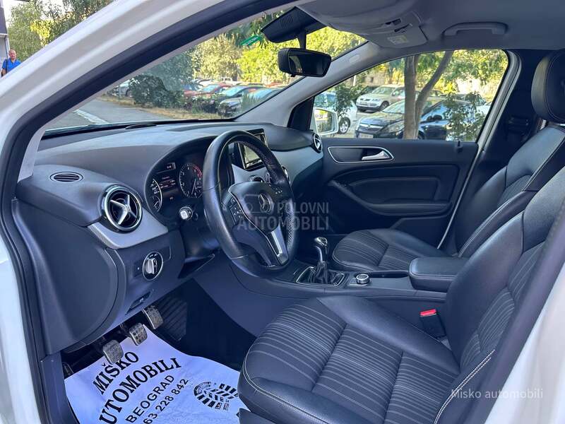 Mercedes Benz B 180 CDI Led Xenon Nav