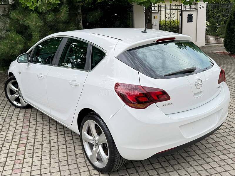 Opel Astra J SPORT/ANDROID/XENON