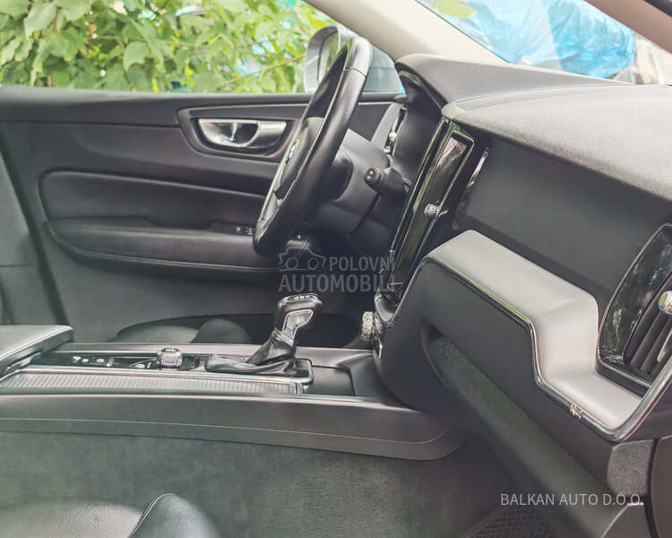 Volvo XC60 2.0D4/NAV/LED/AUT