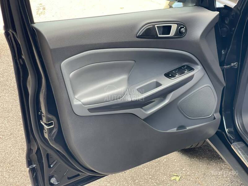 Ford EcoSport T I T A N I U M