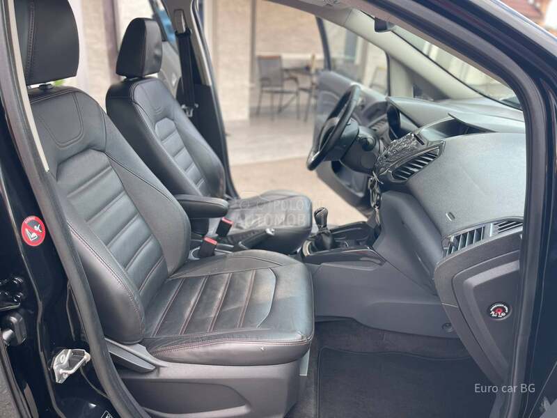Ford EcoSport T I T A N I U M