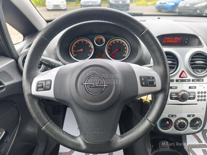 Opel Corsa D 1.4 ENJOY