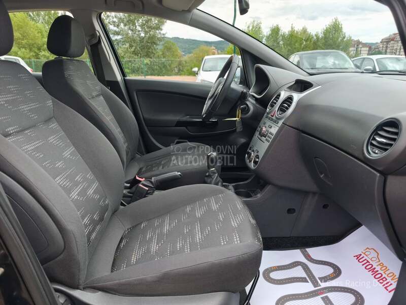 Opel Corsa D 1.4 ENJOY