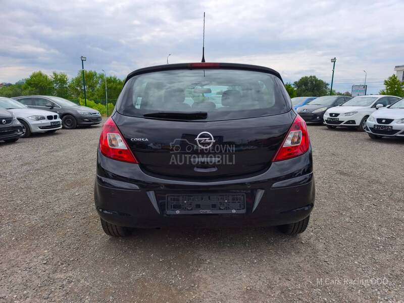 Opel Corsa D 1.4 ENJOY