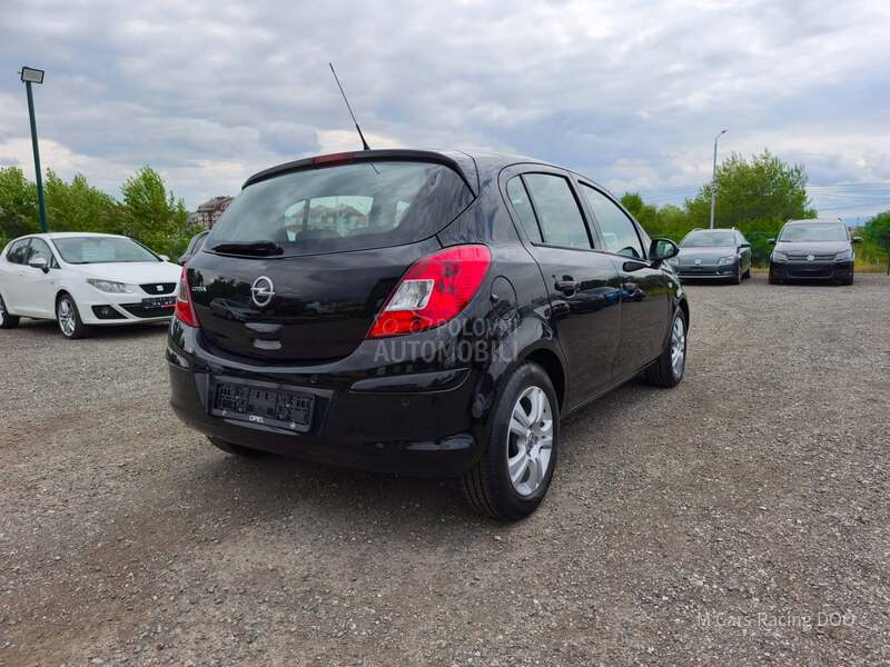 Opel Corsa D 1.4 ENJOY