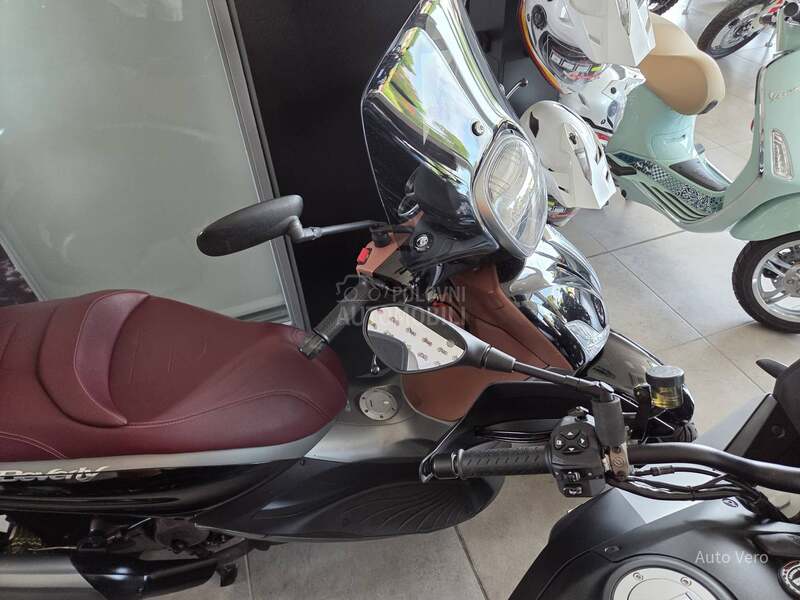 Piaggio Beverly 350i.e