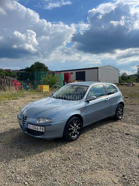 Alfa Romeo 147 