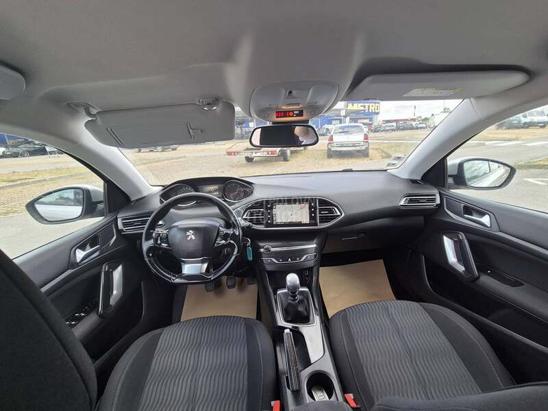 Peugeot 308 1.6 blu ehdi