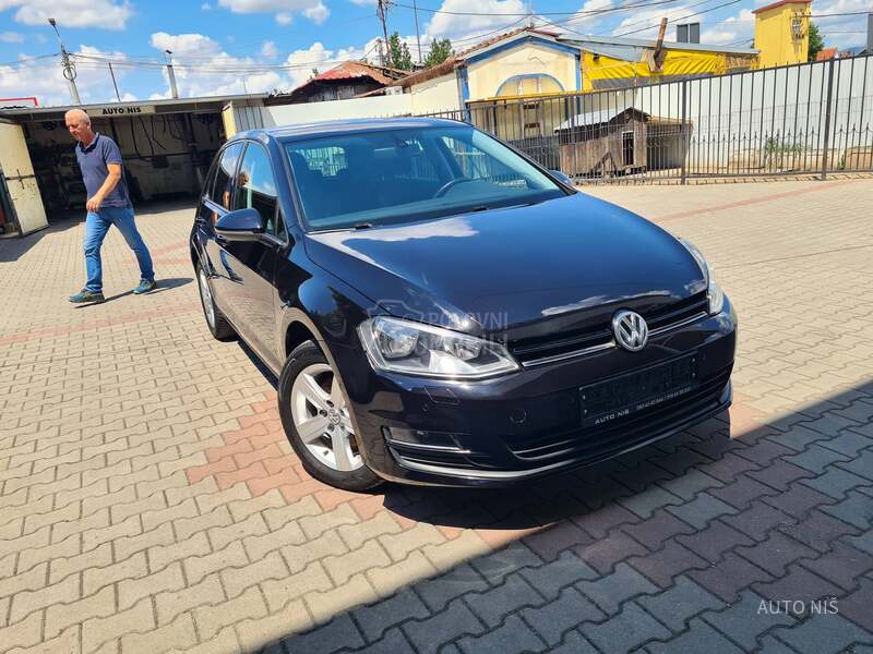 Volkswagen Golf 7 1.6 TDI HIGHLINE